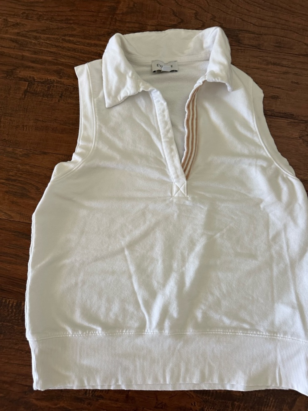 Evereve White Sleeveless Top with Polo Collar